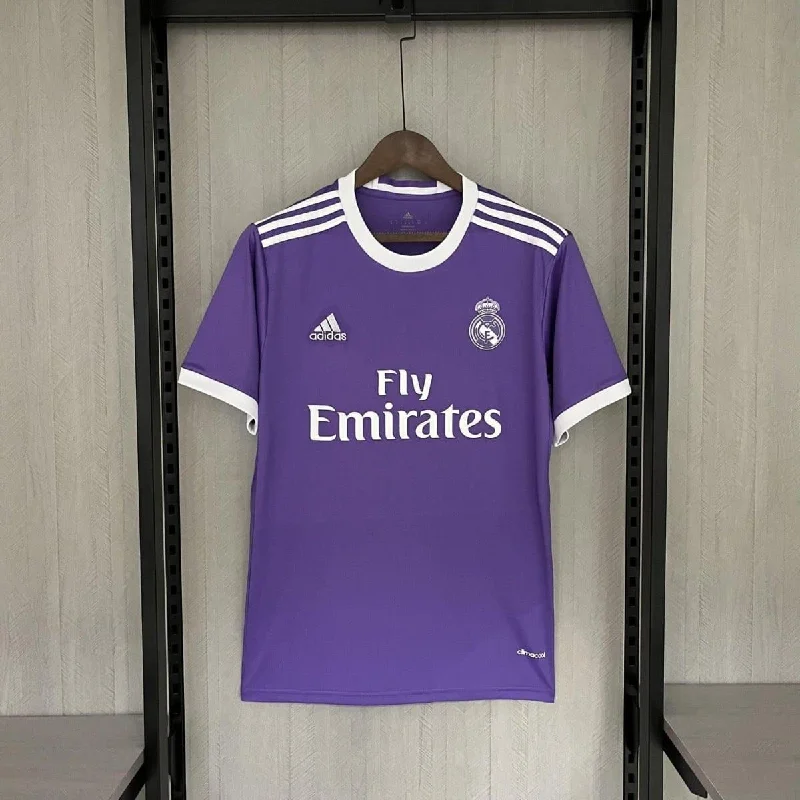 Do Real Madrid 2016-2017 Retro Roxa