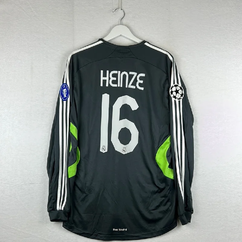 Real Madrid 2007/2008 Player Issue Third Shirt - Heinze 16